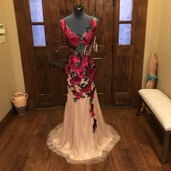 Jovani Dresses & Skirts - NWT JVN JOVANI 23729 Sequined Illusion Prom Gown 0